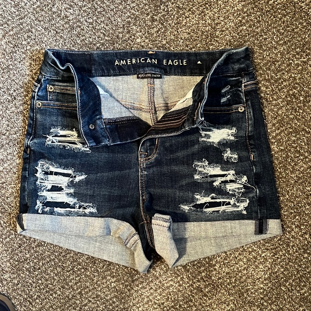 American Eagle curvy high rise shorts size 4